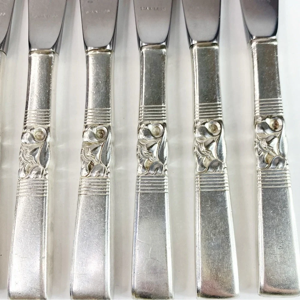 Vintage Oneida Community Morning Star 40’s Silverplate Flatware 8 Dinner Knives